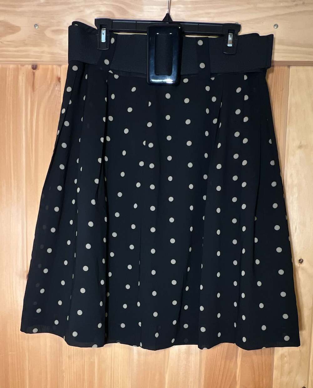 Worthington Women's Black and Neutral Polka Dot Pleated Skirt Size 12 with Belt